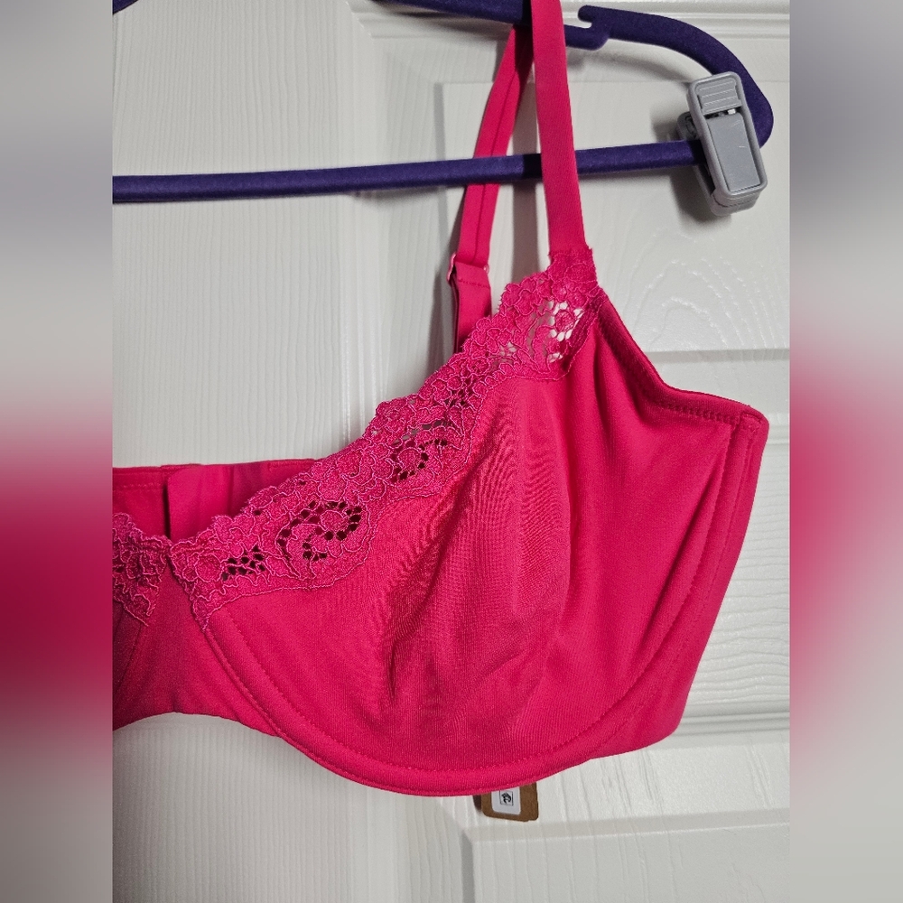 SKIMS bra - Picture 2 of 10
